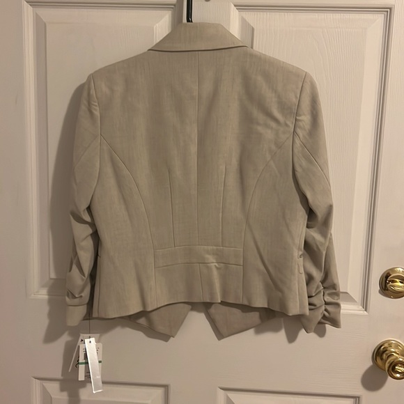 Amanda+ Chelsea Suit Jacket - Picture 2 of 5